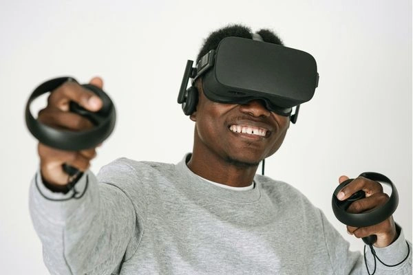 Top 9 Accessori Mobile Gaming per Prestazioni e Divertimento